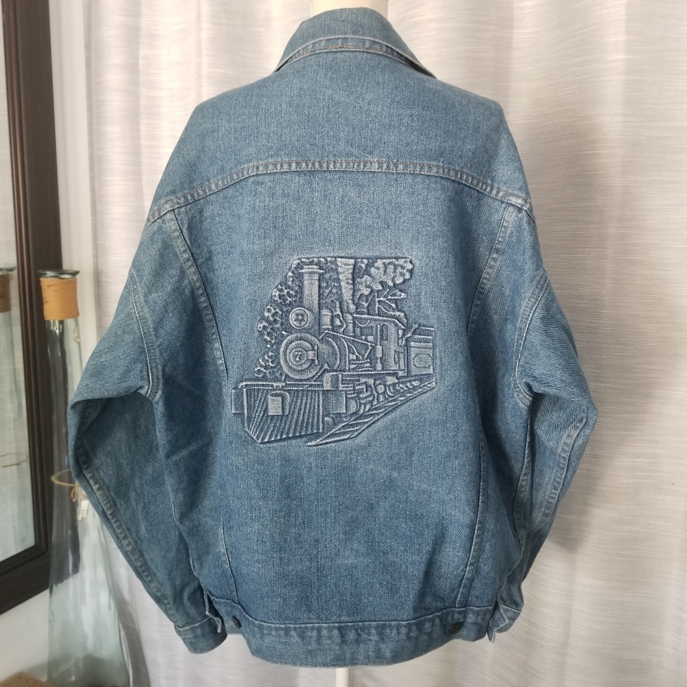 Vintage MADE IN U.S.A Jean Jacket.
